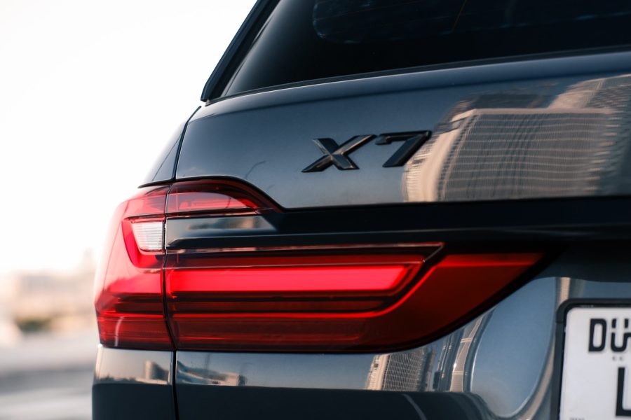 Hire BMW X7 40i with Driver in Dubai